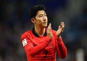 韩媒：韩国队今日集合备战18强赛，孙兴慜将于今天下午与球队会合