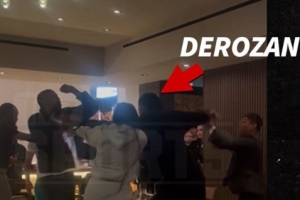 💥TMZ：德罗赞与一名男子爆发激烈冲突 后者被抬上救护车😮