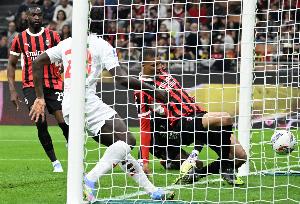 记者：佳夫仍是纽卡引援目标，米兰愿听取3000万欧元以上的报价