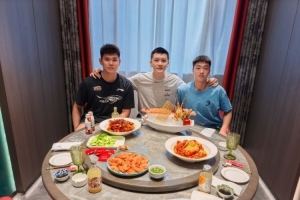 黄秋实&张峻豪被停赛3年！杨鸣晒合照：犯错就要承担后果积极面对