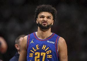 新赛季薪水3500+万美元但从未入选最佳阵容的球员：穆雷拉文领衔