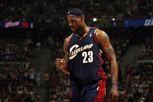 🏹各队三分王哪家强？大小王上榜 库里王中王 篮网鹈鹕魔术难猜