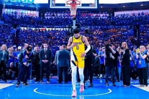 早日回归🙏哈利伯顿IG转发赛场照：我想念篮球🏀