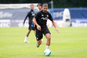 都灵官方：30岁那不勒斯前锋乔瓦尼-西蒙尼租借加盟，含买断条款