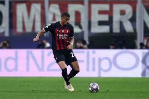 记者：纽卡4000万欧签报价佳夫有些高了，他的表现不稳定