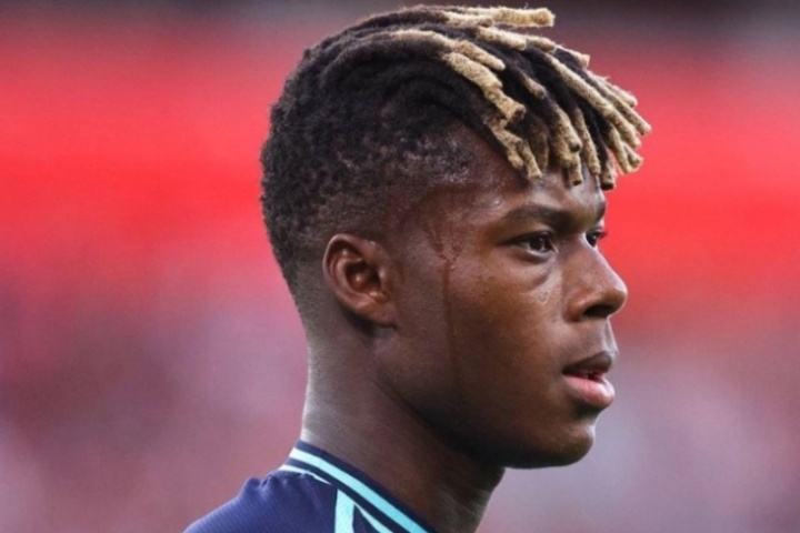 身价7000万🤔尼科续约10年季前赛4场0球，战阿森纳多项数据挂0