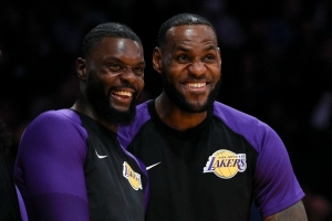 史蒂芬森谈和詹姆斯当队友：他是场上的教练 是最容易搭档的球员