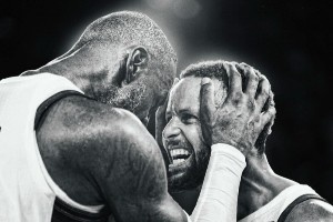 奥运夺金一周年！美媒晒詹库赛后互动照：永远不会忘记这次旅程