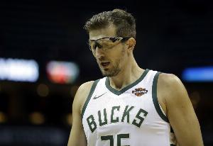 泰勒托维奇：在我肺栓塞无人问津时 詹姆斯曾邀请我去骑士