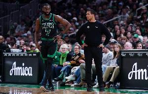 队记谈绿军首发：布朗&怀特&普理查德 另外两人取决于主帅的战术