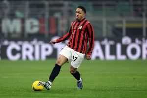 隆戈：米兰将寻求引进中锋，不会签下边锋替代奥卡福