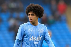 记者：拜仁、热刺、尤文、马竞等队有意曼城边卫刘易斯