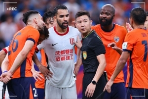 朱艺：蓉城止步足协杯半决赛，德尔加多剩余5场停赛在中超执行