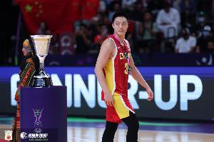 胡明轩：差一分的遗憾也是全队拼到最后的骄傲 会把不甘化成力量