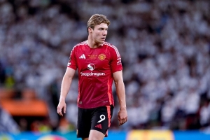 罗马诺：霍伊伦想留在曼联，但若必须离开倾向于租借+强制买断