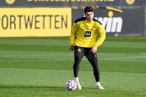 图片报：门兴引进多特中场小雷纳达协议，转会费最高750万欧元