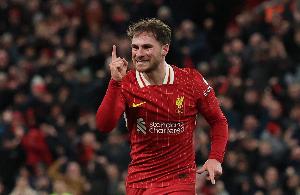 镜报：麦卡利斯特未随利物浦前往纽卡客场