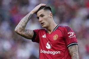 队友谈舍什科：要是没实力他就不会是曼联球员，他拥有前锋的一切