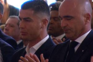 🕯️C罗出席若塔兄弟追悼会：献礼欧国联奖杯&拥抱慰问若塔父亲