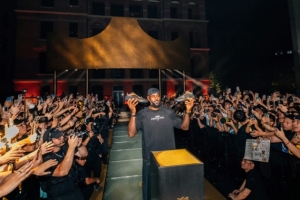 詹姆斯：我很感谢那些一直支持我的球迷 希望他们能继续陪伴我