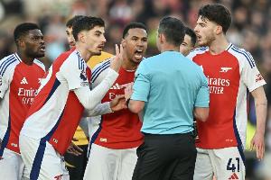 邮报：阿森纳vs曼城焦点大战将启用裁判摄像系统