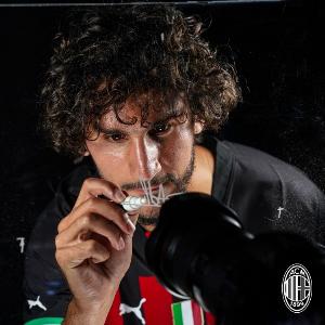 沙特媒体：阿德利经纪人确认，球员将在明天接受利雅得青年人体检