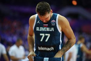 东契奇愤怒自责：末节我勉强投太多了 关键时刻我没出做正确决定