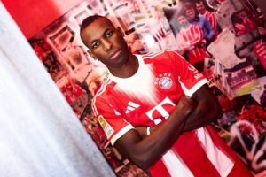 马特-劳：杰克逊放弃了约150万，而不是赫内斯说的300万