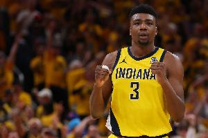 名记：尼克斯近日考虑过签托马斯-布莱恩特 但最终选了补后场