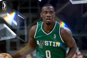 美记：马刺将和后卫以赛亚-米勒签下一份Exhibit-10合同