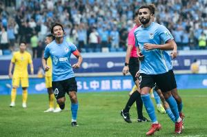 大连英博本场比赛有19次射门，是球队单场中超第二多的