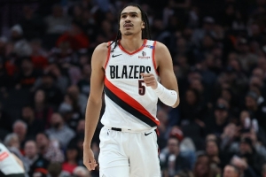 不打NBA？欧媒：奥林匹亚科斯正与班顿就转会的可能性进行谈判