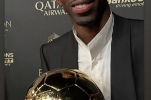 一同入围候选，法比安社媒祝贺登贝莱夺金球奖：恭喜我的兄弟