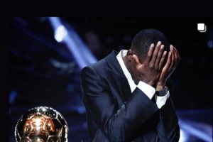 杜埃祝贺登贝莱夺得金球奖：我的兄弟，你配得上