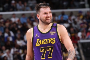 东契奇谈训练营：和队友一起训练是个开始 现在我会感觉自在得多