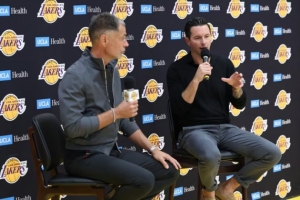 球队内外部有夺冠压力？雷迪克：作为一名湖人总是有压力的