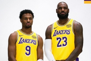 詹姆斯：布朗尼的篮球天赋遗传自我 他的高尔夫天赋遗传自妈妈