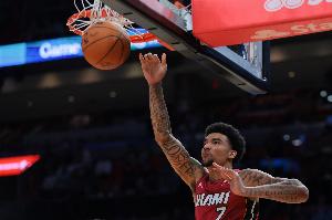 斯波：韦尔需要更稳定地发挥 把他具备的天赋真正展现出来