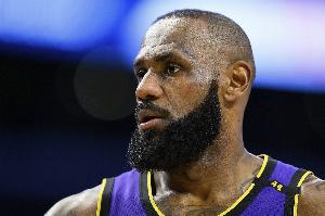 霍里：詹姆斯不想再换队了 换队太多会损害他的历史地位