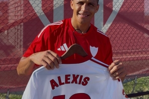 桑切斯：很幸运曾在最好的巴萨踢球 我们不应给亚马尔太大压力