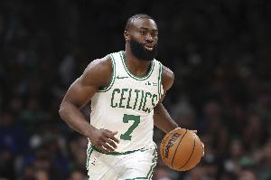 布朗：从体能储备身体对抗来看 今年训练营是我生涯最艰难一次