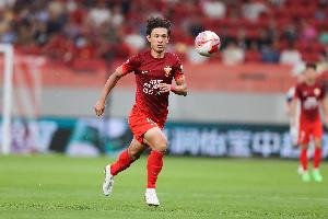 王燊超：海港离目标还有4场比赛，不会受其他外界的影响