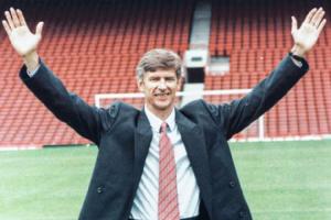 那年今日丨29年前的今天，阿尔塞纳·温格执教阿森纳❤️🤍