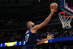 内线支柱！戈贝尔半场9中4拿到10分5板1帽