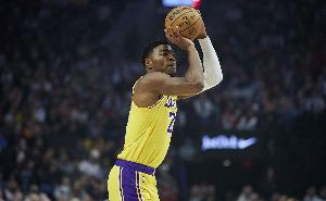 会提前续约吗？八村塁10中6&4记三分拿下18分 正负值+16最高