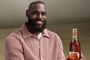 美媒：一球迷因决定2起诉詹姆斯 要求退回865.66美元的门票钱