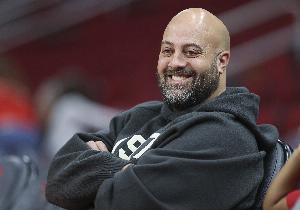 神了🤯！斯通今夏以来操作：留住众核心 交易得到杜兰特&留下他