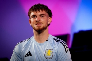 欧文谈埃利奥特：去维拉算是退步，成为球队核心他才能进国家队