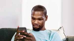 在线怼人！网友说杜兰特降薪不算无私牺牲 KD：那你管这叫什么？