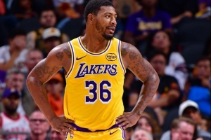 湖记吐槽：斯玛特假摔表演是我本季最期待的 夸张程度堪比贝弗利